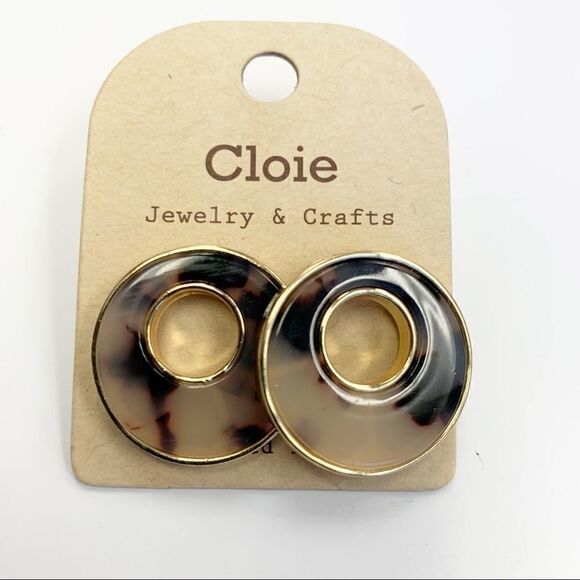 Geometric Metal Paved Acetate Round Stud Earrings - Picture 6 of 6